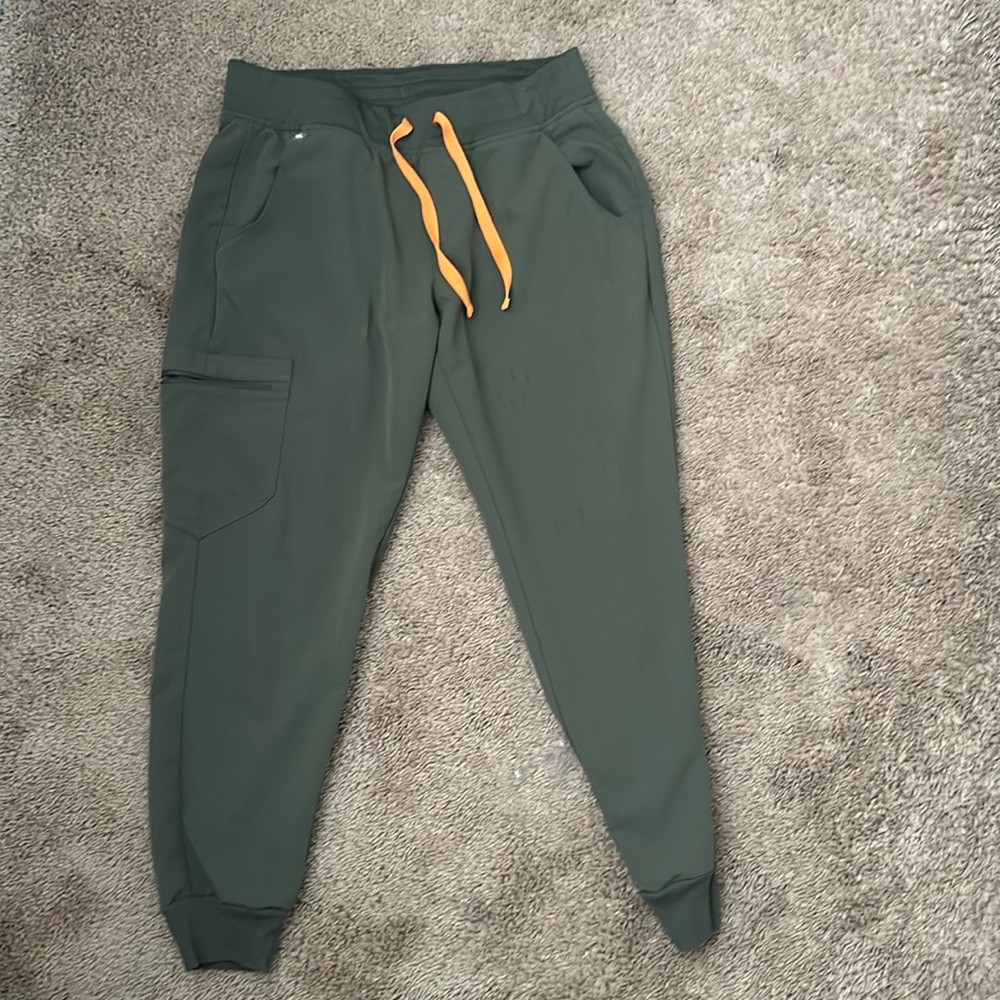 FIGS MOSS Zamora joggers medium petite